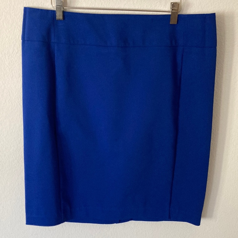 APT9 Size 14 blue skirt RN#73277 made in Vietnam 51%cotton 46%polyester 3%spande